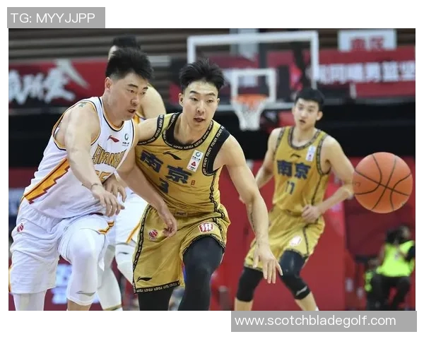 南京篮球队战术创新引领潮流成就新高峰