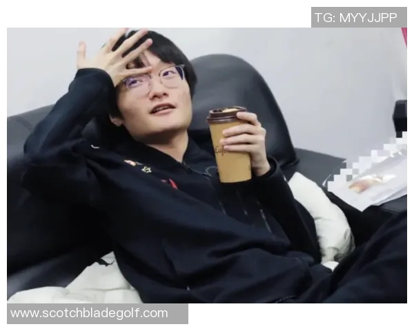 英雄联盟实力榜单更新FPX稳居第一位置引发热议