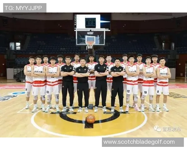 赛后分析：上海篮球队与成都篮球队在比赛中的战术灵活性对比