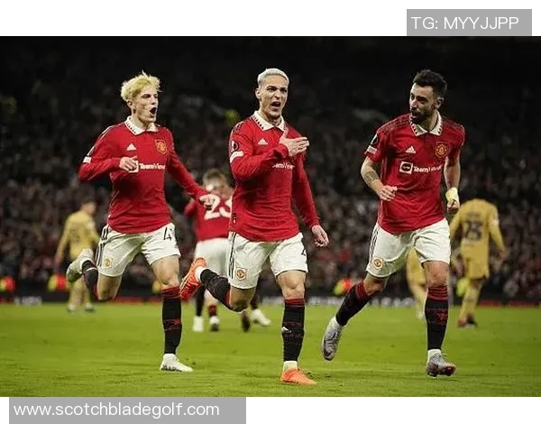 西汉姆联迎战哈德斯菲尔德全力争胜展现球队实力与决心 西汉姆联迎战哈德斯菲尔德全力争胜展现球队实力与决心